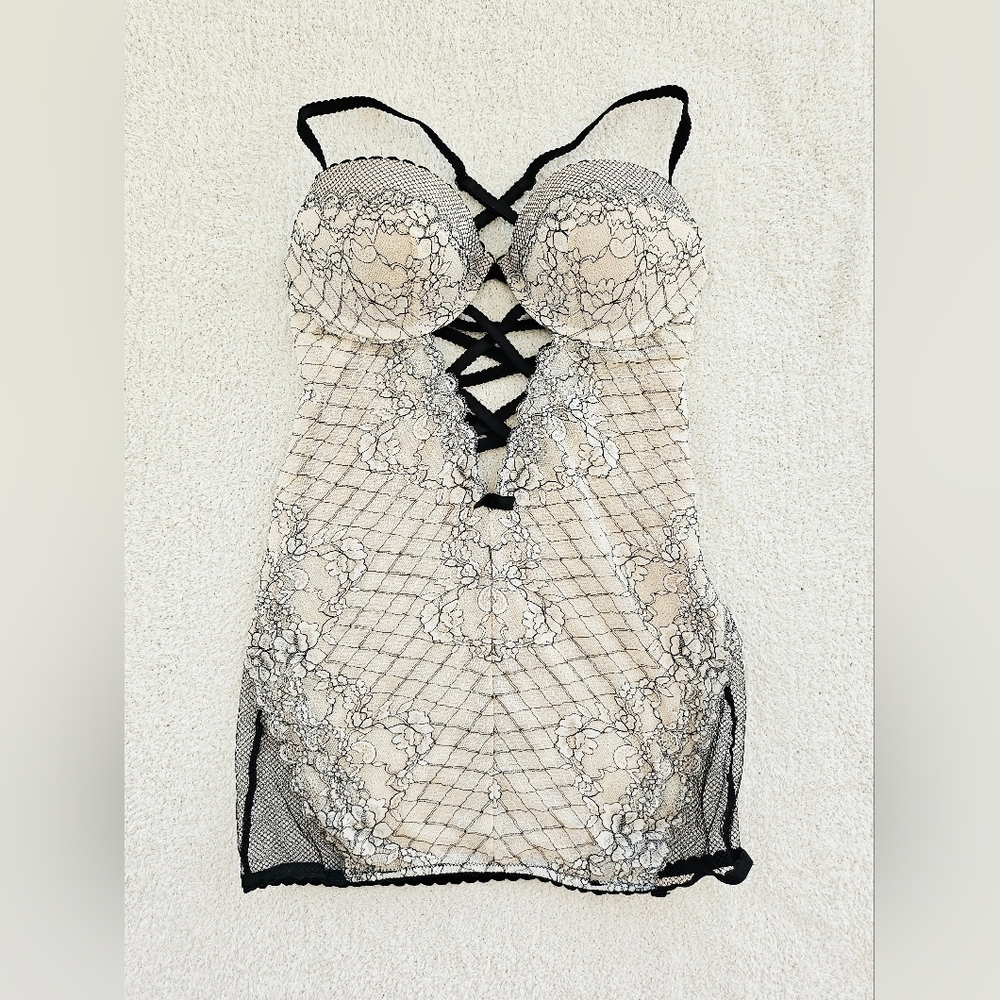 Victorias Secret Very Sexy Black and Cream Lace Chemise Lingerie Dress